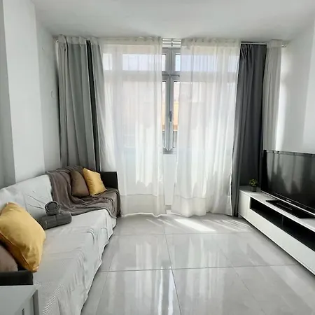 Graciano's Sea House Apartment